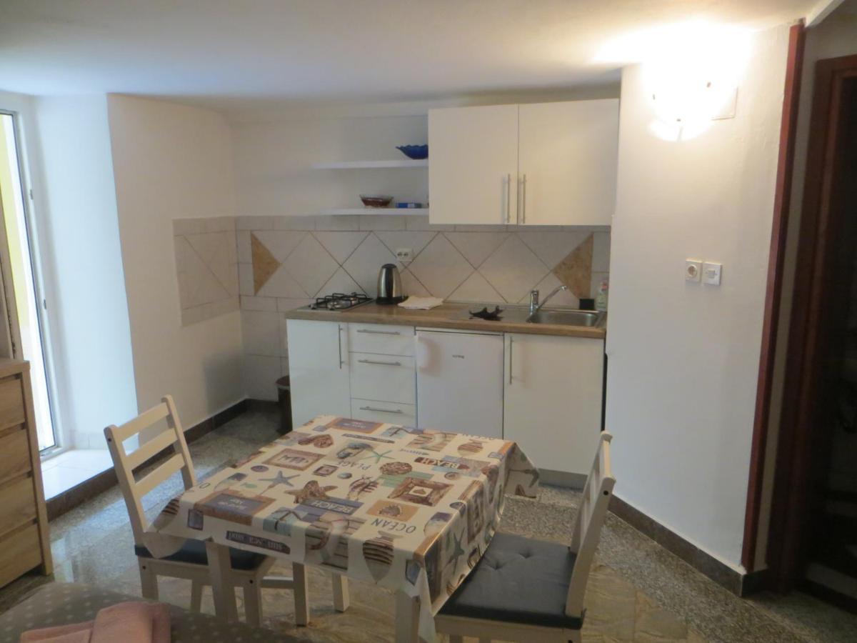 Rooms Mario Cres Buitenkant foto