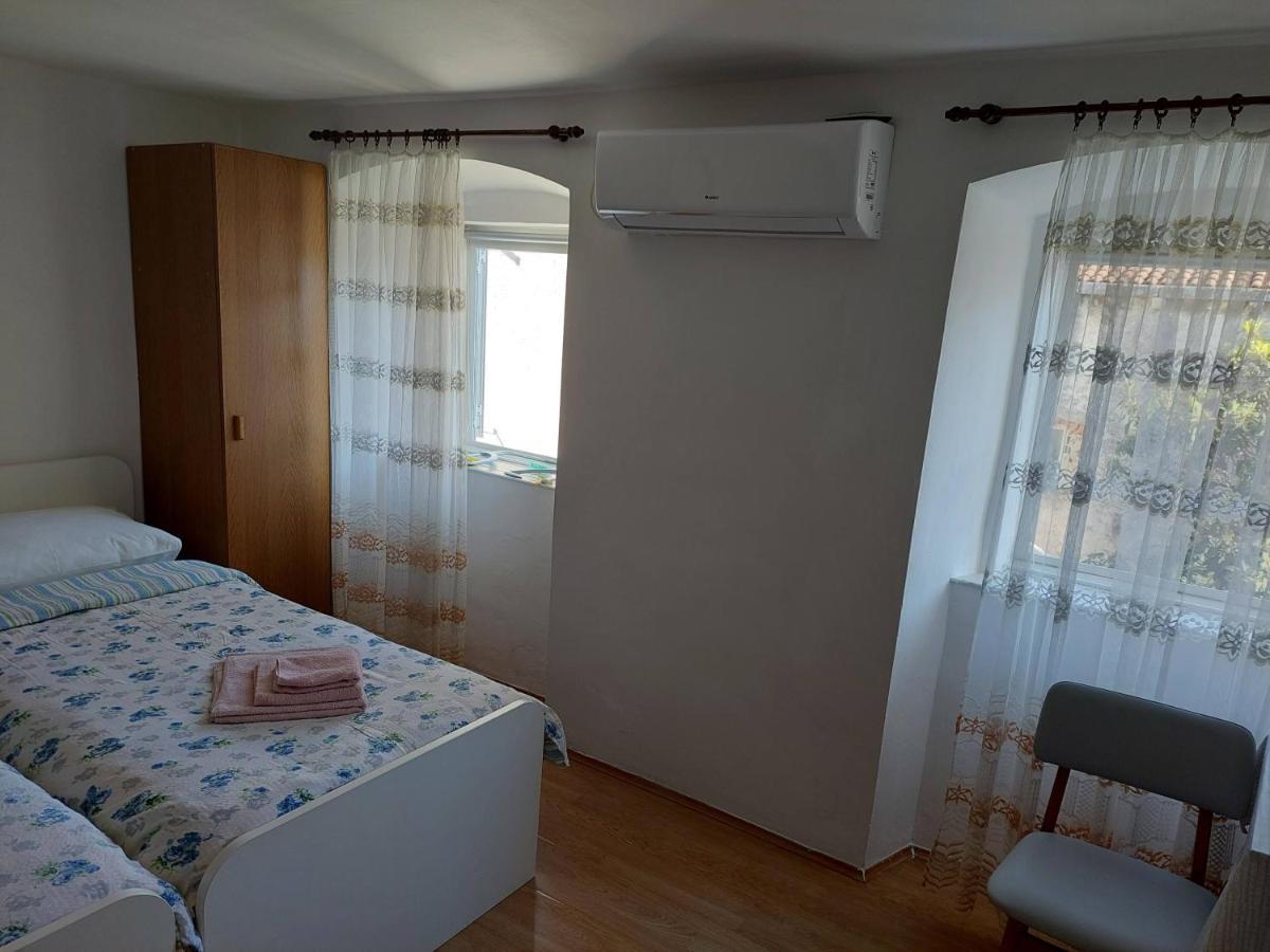 Rooms Mario Cres Buitenkant foto